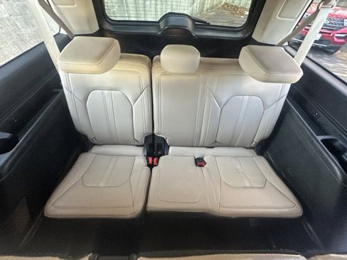 Used 2024 Ford Expedition Max Limited image 15