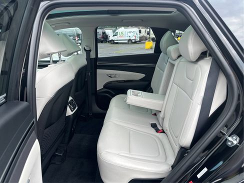 Certified 2024 Hyundai Tucson Limited AWD/4WD image 10