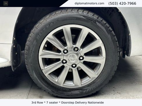 Used 2009 Lexus LX 570 4WD image 40