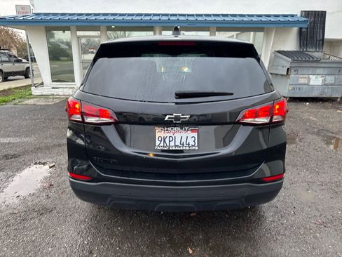 Used 2024 Chevrolet Equinox LS w/ LS Convenience Package image 4