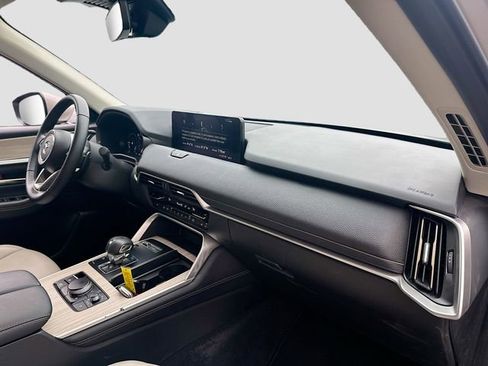 Used 2025 MAZDA CX-90 Plug-In Hybrid w/ Preferred image 33