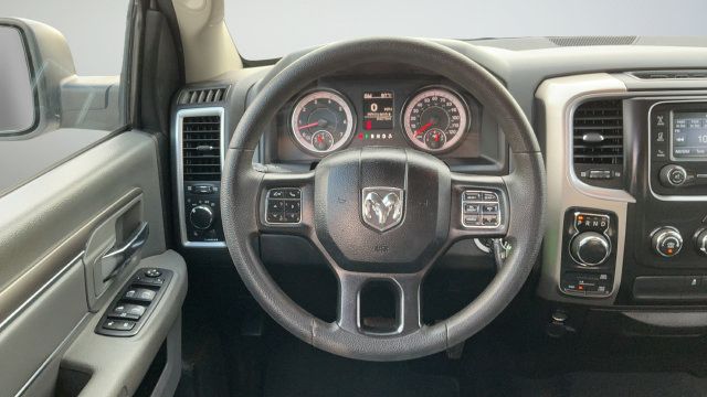 Used 2019 RAM 1500 Classic SLT AWD/4WD image 10