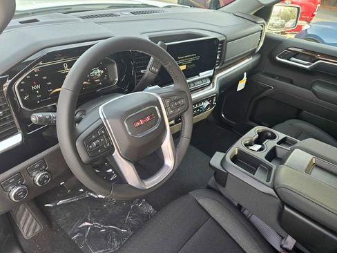 New 2026 GMC Sierra 1500 SLE image 11
