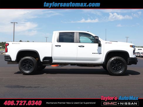 Used 2025 Chevrolet Silverado 2500 ZR2 w/ ZR2 Bison Edition AWD/4WD image 3