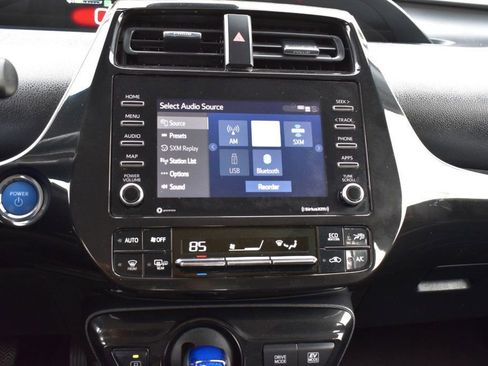 Used 2022 Toyota Prius LE image 34