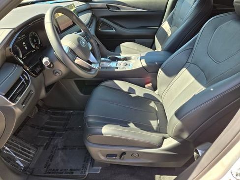 Certified 2025 INFINITI QX60 Luxe w/ Black Edition AWD/4WD image 10