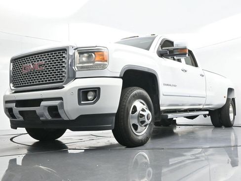 Used 2016 GMC Sierra 3500 Denali w/ Duramax Plus Package AWD/4WD image 48
