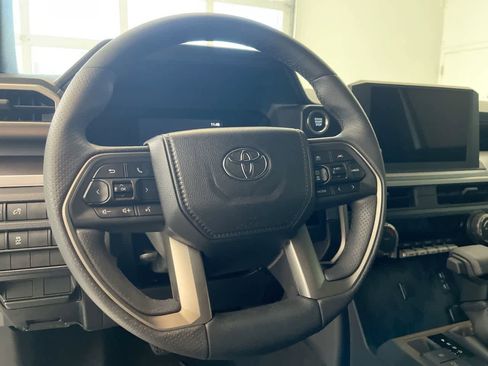 Used 2026 Toyota 4Runner SR5 AWD/4WD image 14