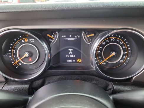 Used 2020 Jeep Gladiator Sport image 29
