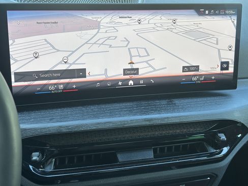 Used 2025 BMW 330i Sedan RWD image 35