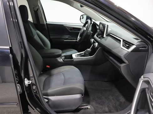 Used 2023 Toyota RAV4 LE AWD/4WD image 22