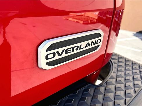 Used 2021 Jeep Gladiator Overland w/ Popular Equipment Package AWD/4WD image 10