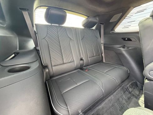 Certified 2026 Cadillac Vistiq Platinum w/ LPO, Floor Liner Package AWD/4WD image 36