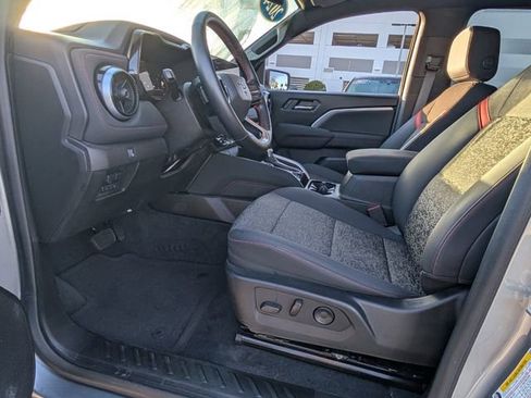 Used 2024 Chevrolet Colorado Z71 w/ Z71 Convenience Package 2 image 7