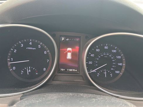 Used 2018 Hyundai Santa Fe SE FWD image 5