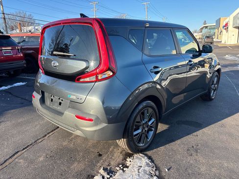 Used 2020 Kia Soul EX image 5
