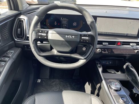 New 2026 Kia Sorento EX AWD/4WD image 13