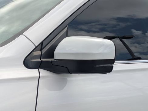 Used 2023 Honda Pilot EX-L image 11