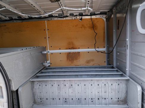 Used 2019 Nissan NV 2500 SV w/ Navigation Package image 33