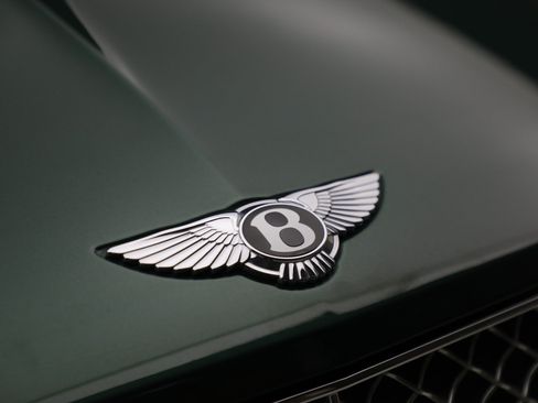 Certified 2021 Bentley Bentayga AWD/4WD image 13