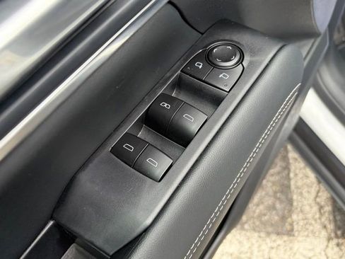 Used 2026 GMC Terrain Elevation w/ Elevation Premium Package AWD/4WD image 13