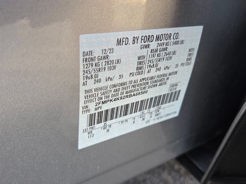 Used 2024 Ford Edge Titanium AWD/4WD image 20