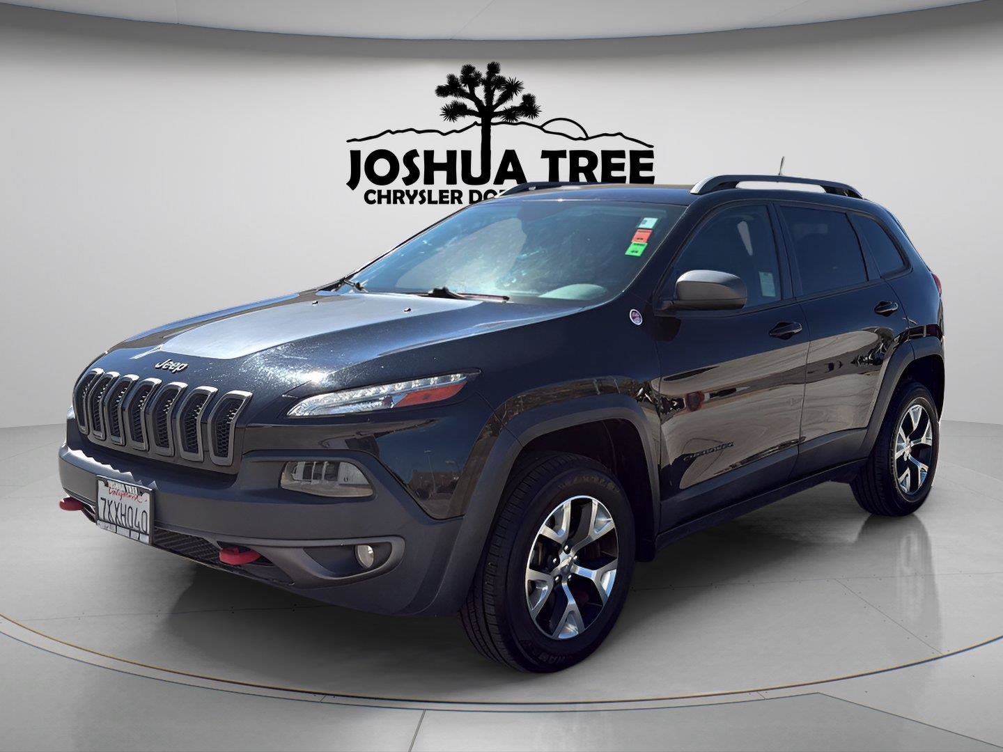 Used 2017 Jeep Cherokee Trailhawk w/ Comfort/Convenience Group AWD/4WD image 5