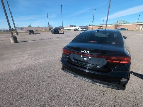 Used 2024 Kia Forte LXS image 4