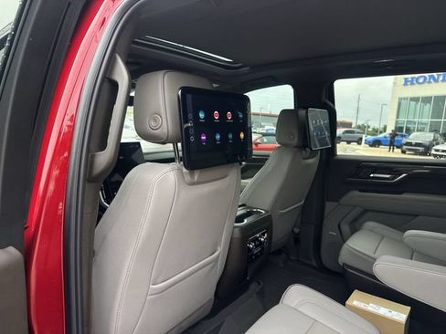 Used 2026 GMC Yukon Elevation w/ Elevation Premium Package AWD/4WD image 25