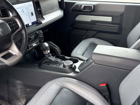 Used 2024 Ford Bronco Big Bend image 12