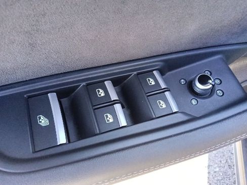 Used 2022 Audi S5 Premium Plus image 13