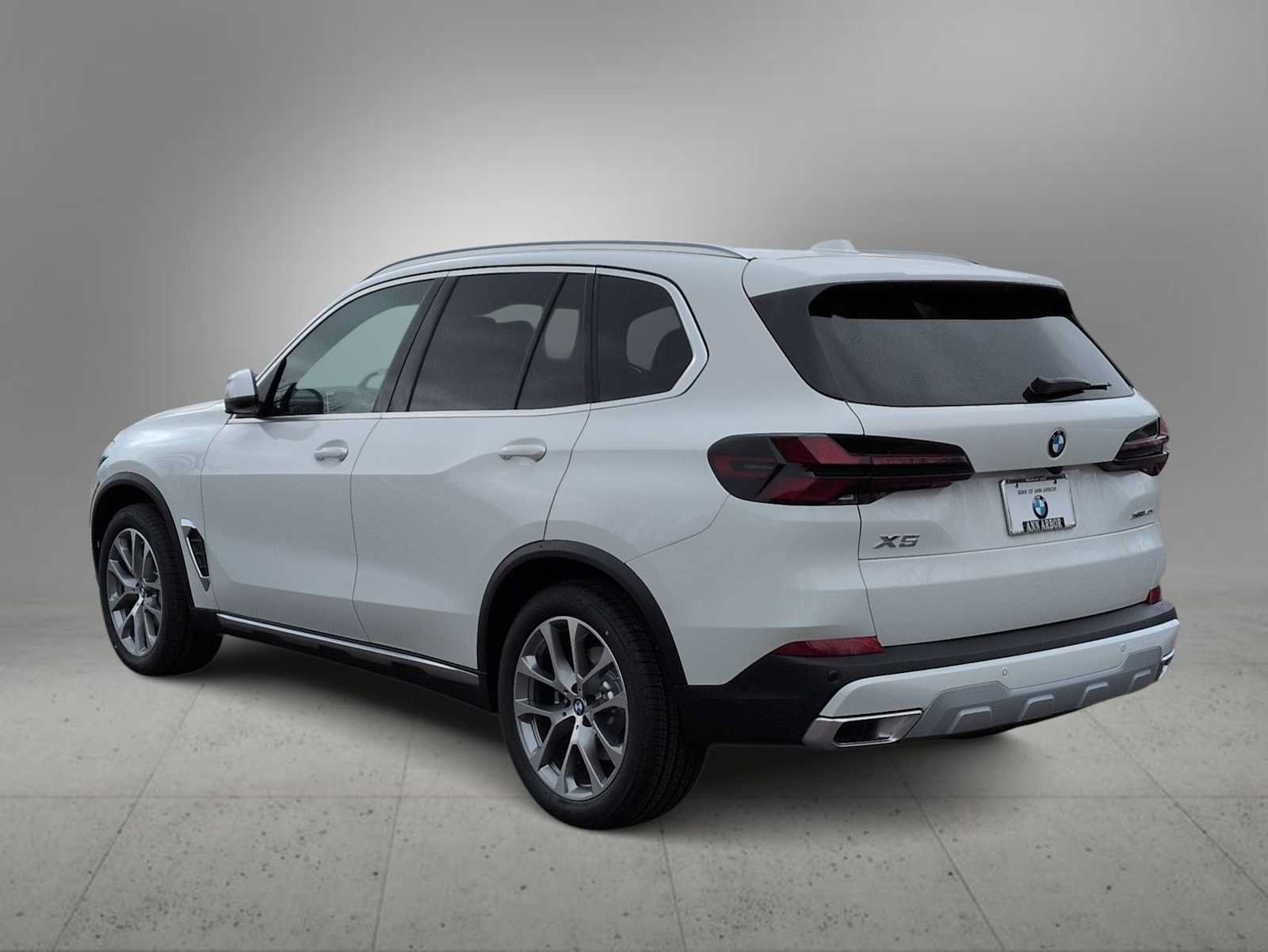 Used 2026 BMW X5 xDrive40i w/ Premium Package AWD/4WD image 6