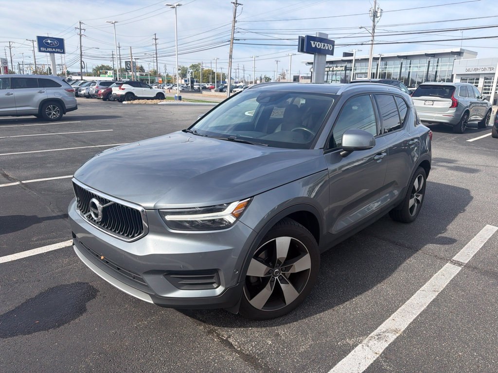 Used 2019 Volvo XC40 T5 Momentum AWD/4WD image 3