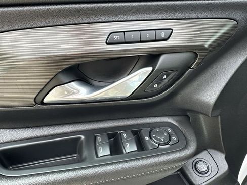 Certified 2022 GMC Terrain SLT w/ Infotainment Package II image 24