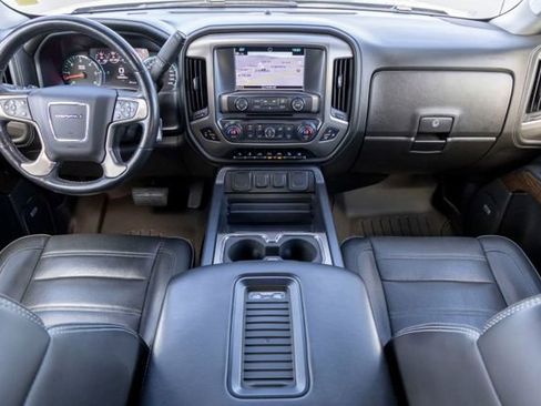Used 2018 GMC Sierra 1500 Denali image 21