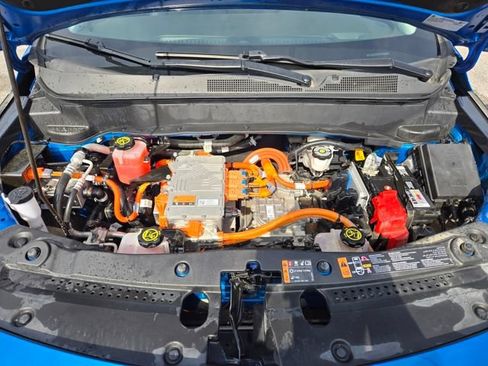 Used 2022 Chevrolet Bolt EUV Premier w/ Launch Edition FWD image 31