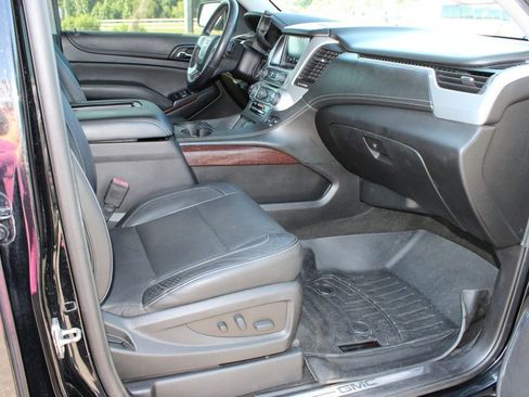 Used 2017 GMC Yukon SLT w/ Open Road Package RWD image 7