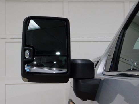 Used 2022 GMC Sierra 3500 Denali w/ Technology Package image 33