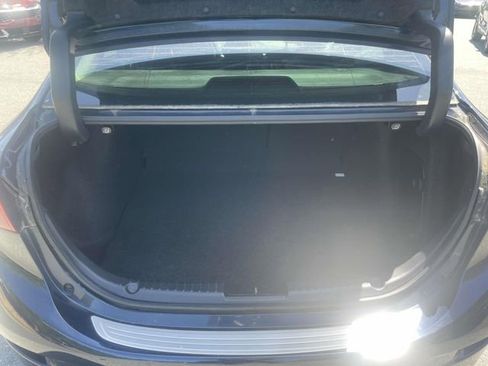 Used 2018 MAZDA MAZDA3 Sport FWD image 18