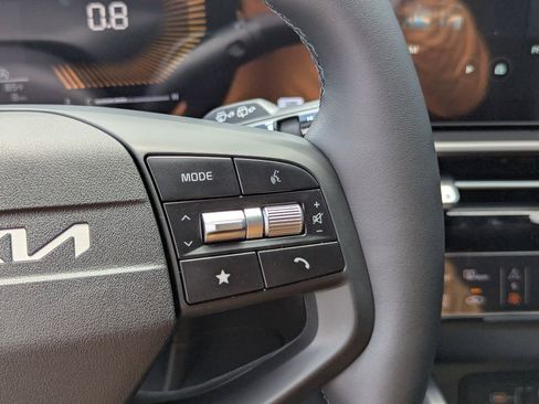 New 2026 Kia Sportage EX image 31