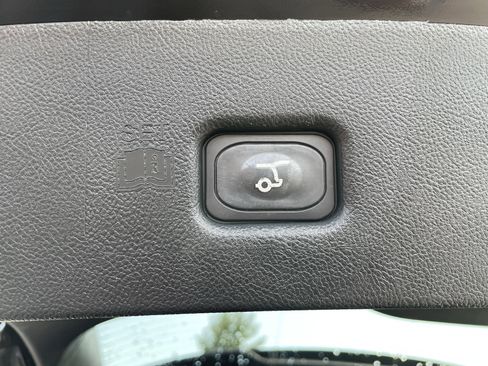 Used 2023 Lincoln Nautilus Reserve w/ Equipment Group 201A image 8