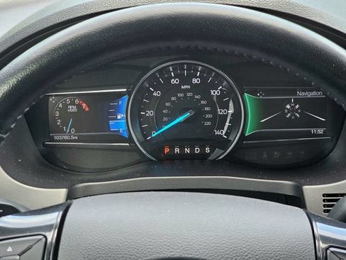 Used 2017 Ford Explorer XLT w/ Equipment Group 202A FWD image 32