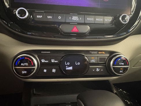 Used 2024 Kia Soul EX FWD image 32