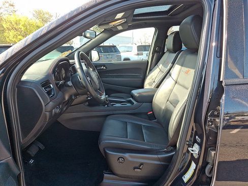 Used 2024 Dodge Durango GT AWD/4WD image 3