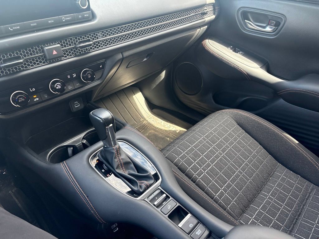 Certified 2024 Honda HR-V Sport image 21