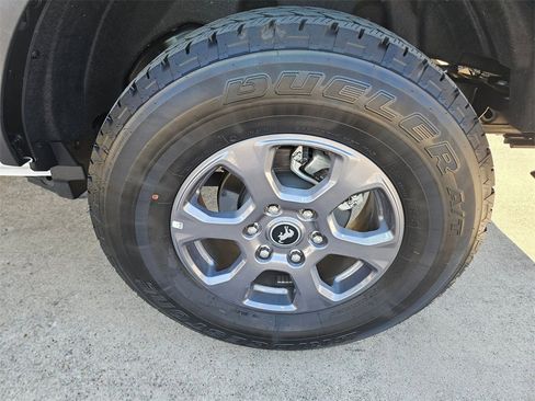 Used 2025 Ford Bronco Big Bend image 28