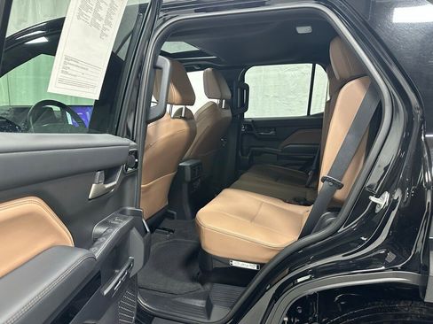 Used 2025 Toyota 4Runner Limited image 43