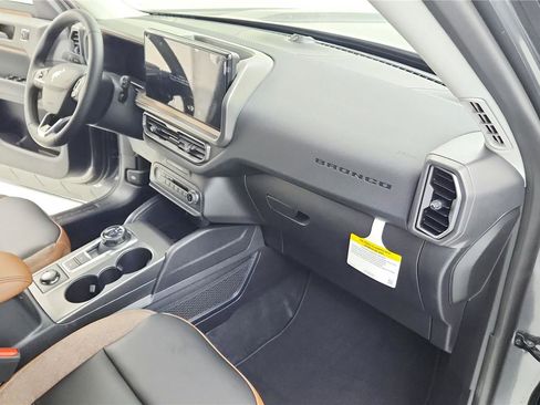 New 2025 Ford Bronco Sport Outer Banks w/ Outer Banks Tech Package+ image 32