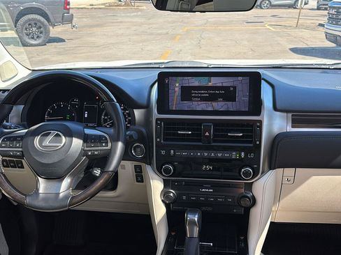 Used 2023 Lexus GX 460 Premium image 26