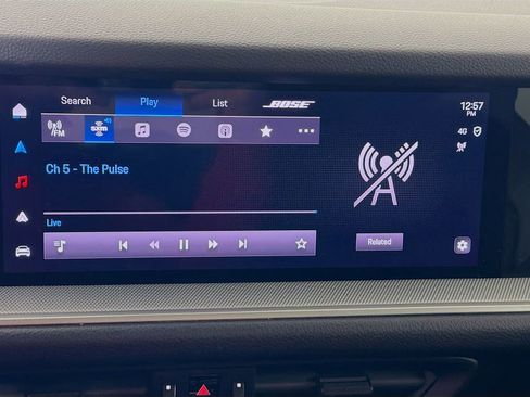 Used 2024 Porsche Cayenne image 22